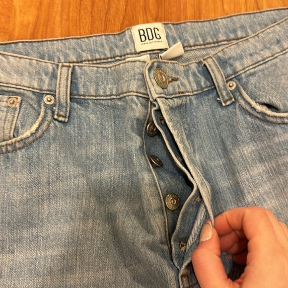 Bdg urban outfitters slim straight distressed jeans size 32” // 010104 - Picture 2 of 3